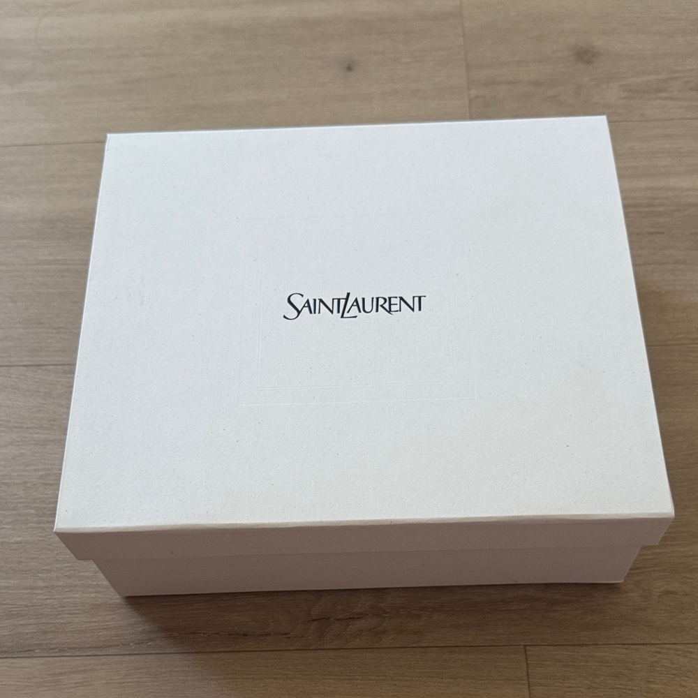 Saint Laurent box